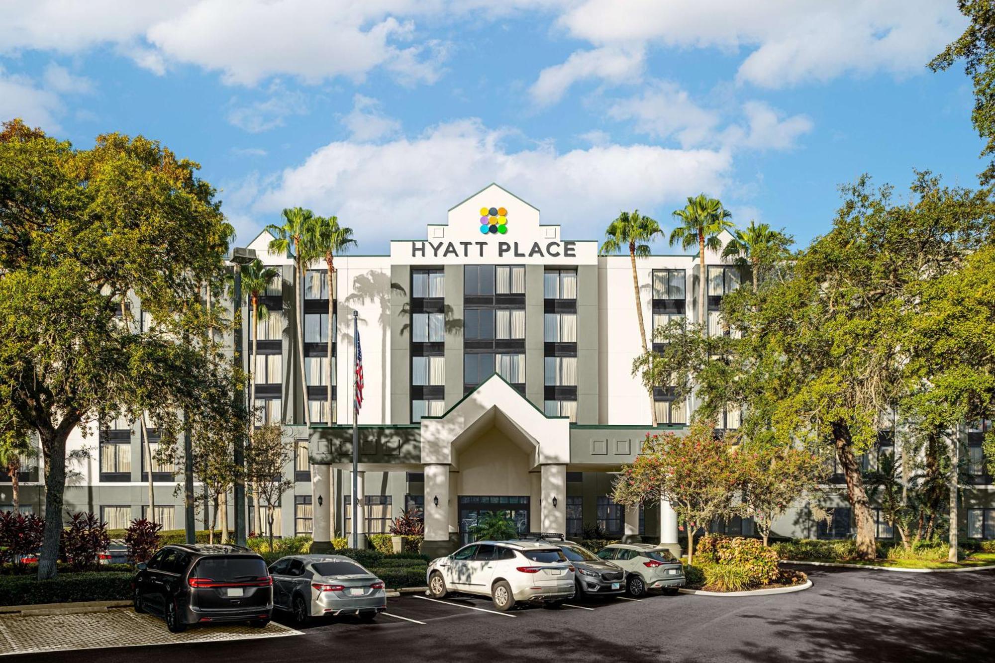 Hyatt Place Tampa Busch Gardens Exterior photo